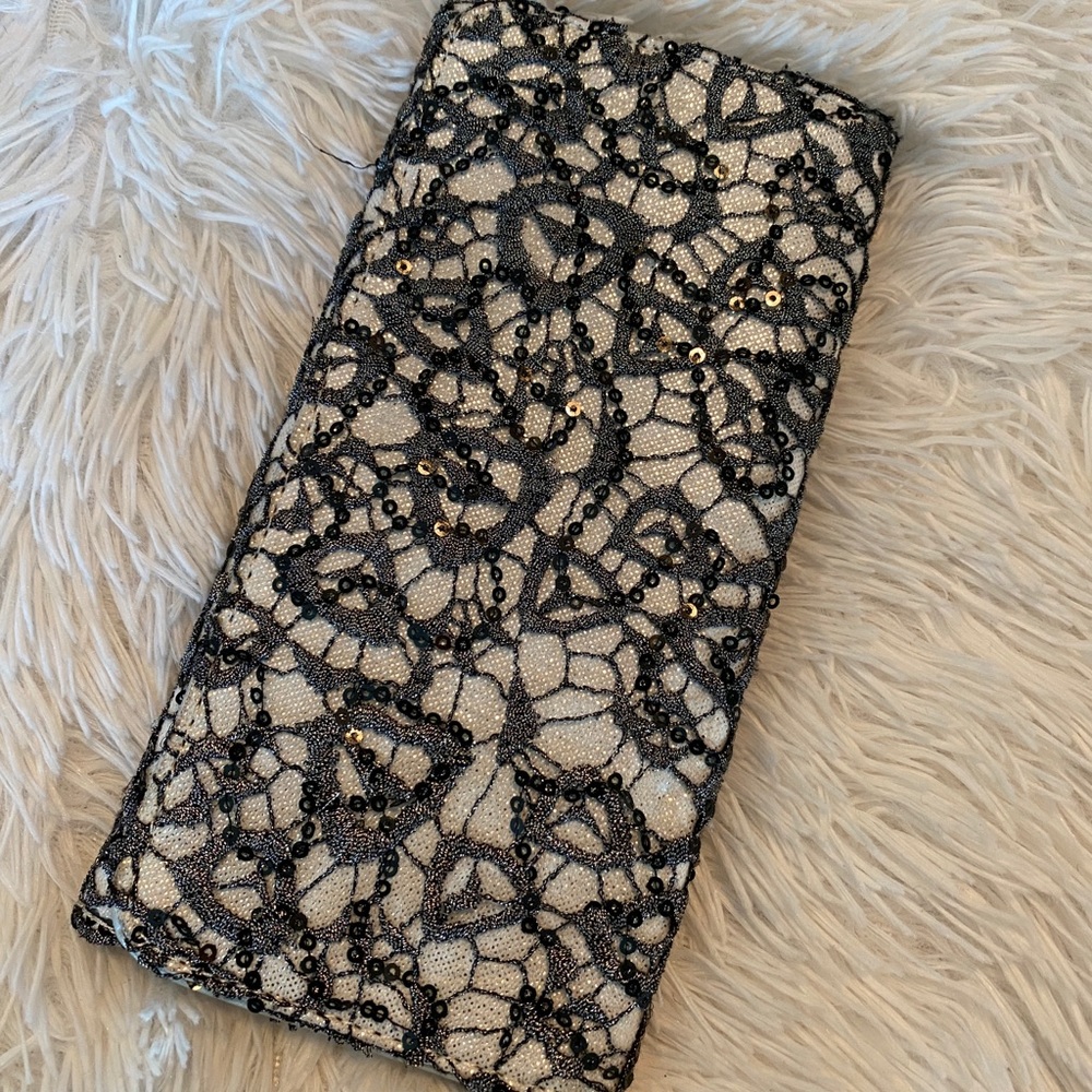 Mesh/Sequin Wallet
